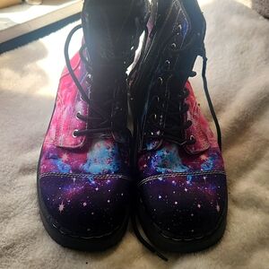 TUK Anarchic Galaxy boots